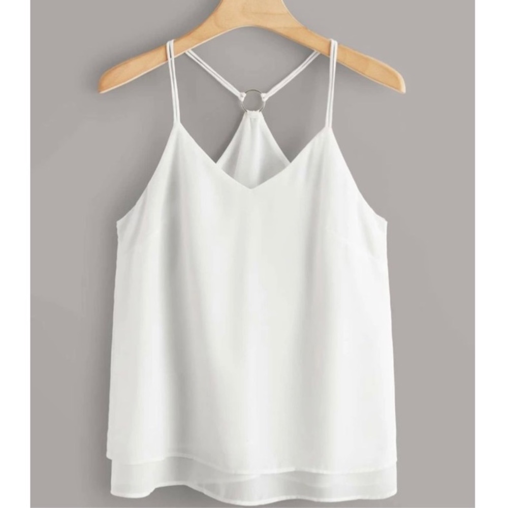 🌸 5 for $25 NWOT V-neck blouse
